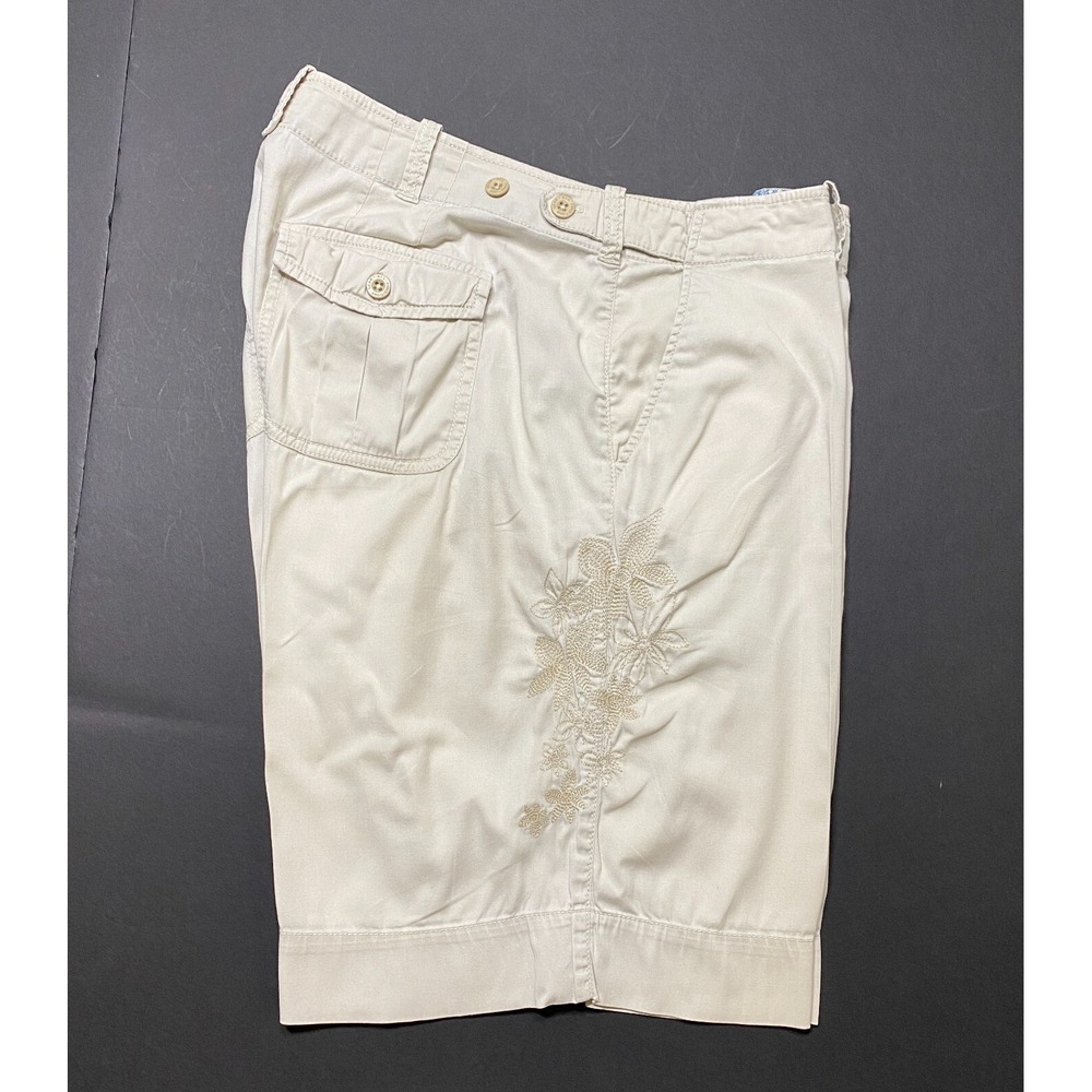 Nike ACG Womens Shorts Size 8 Beige Chino All Conditions Gear Casual Embroidered